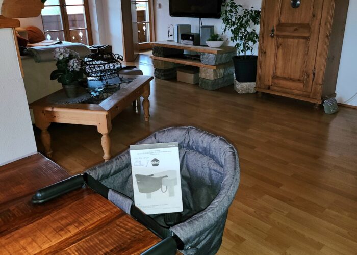 Kinder Tischsitz, klemmbar; zulässig bis max. 15kg klemmbarer Kinder-Tischsitz bis 15kg