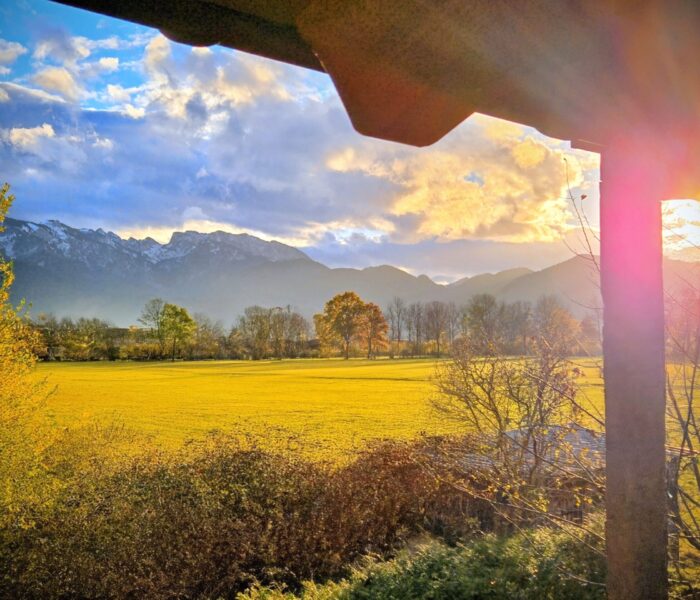 Großer Balkon - Blickrichtung Karwendel