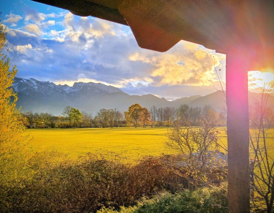 Großer Balkon - Blickrichtung Karwendel Großer Balkon - Blickrichtung Karwendel